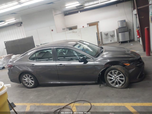 2024 Toyota CAMRY LE thumbnail 13