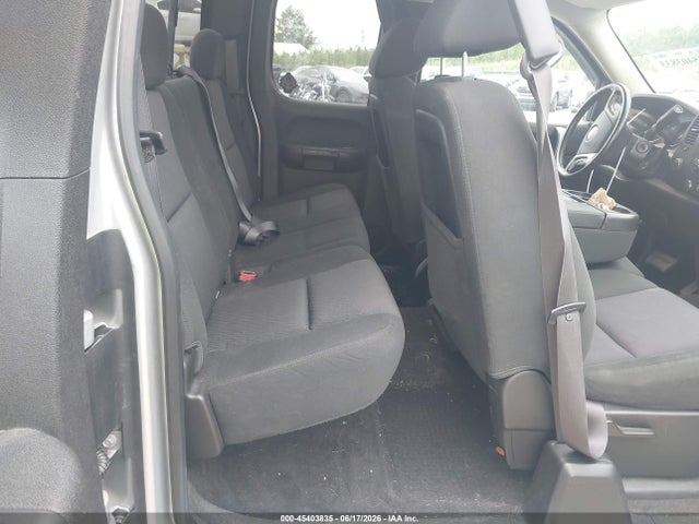 2012 Chevrolet SILVERADO 2500HD LT photo 8