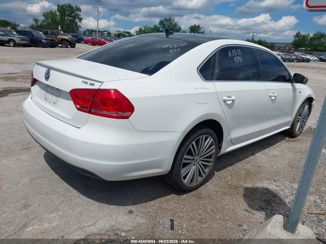صورة 4 لـ 2015 Volkswagen PASSAT 1.8T SPORT