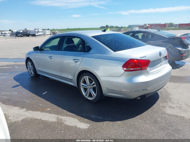 صورة 3 لـ 2014 Volkswagen PASSAT 1.8T SEL PREMIUM