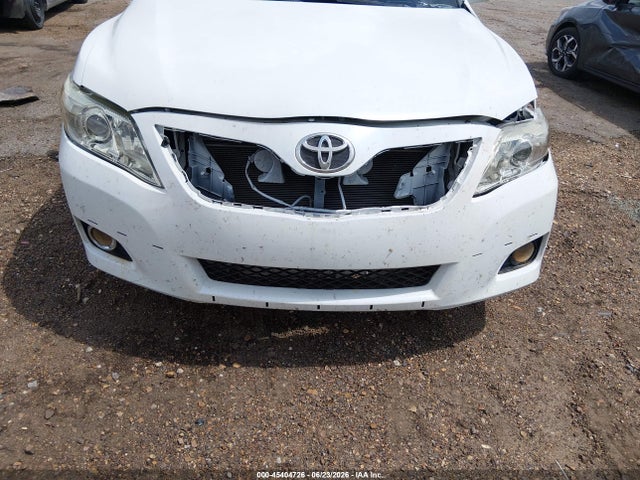 2010 Toyota CAMRY SE — миниатюра 13