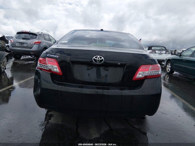 2011 Toyota CAMRY thumbnail 16
