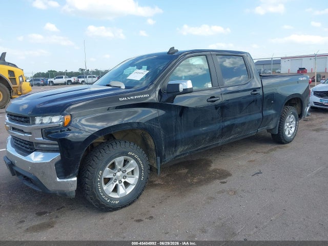 صورة 2 لـ 2021 Chevrolet SILVERADO 1500 4WD STANDARD BED LT