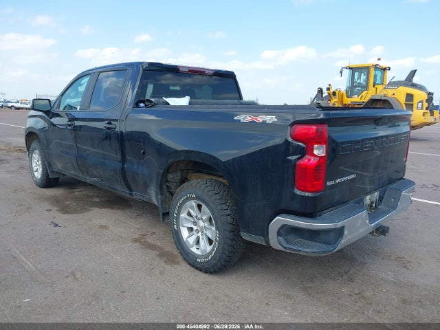 صورة 3 لـ 2021 Chevrolet SILVERADO 1500 4WD STANDARD BED LT
