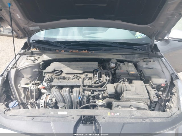 صورة 10 لـ 2022 Hyundai ELANTRA SEL