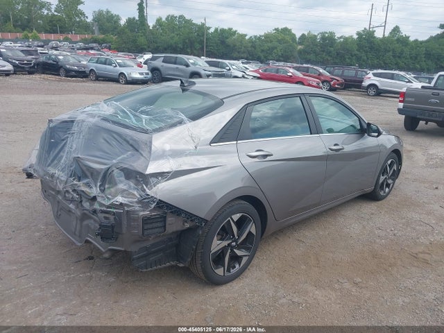 صورة 4 لـ 2022 Hyundai ELANTRA SEL