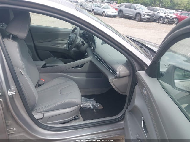 صورة 5 لـ 2022 Hyundai ELANTRA SEL