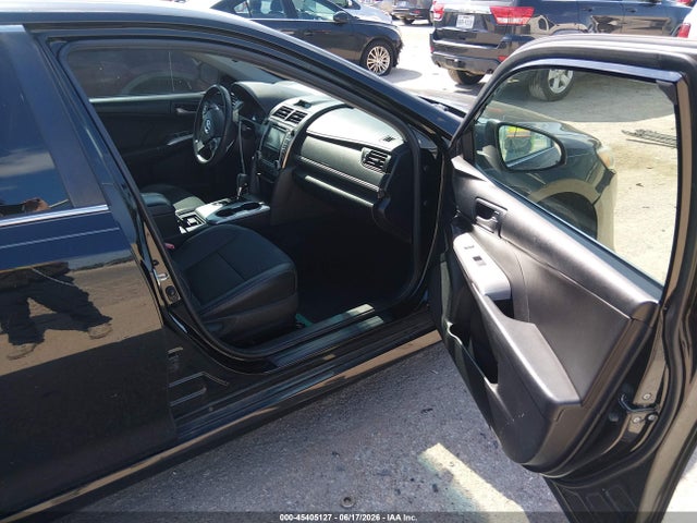 صورة 5 لـ 2014 Toyota CAMRY SE