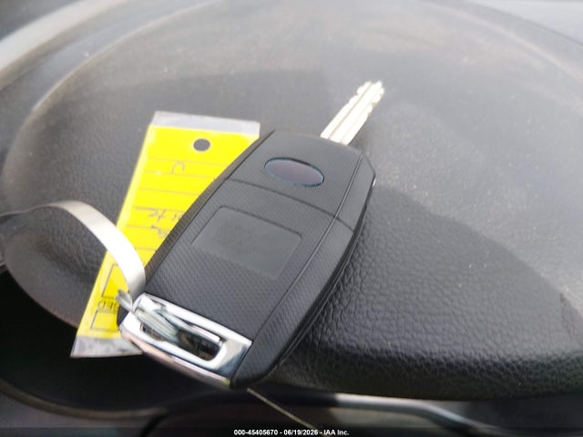 صورة مصغرة 11 لـ 2017 KIA FORTE LX