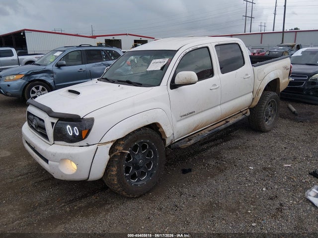 2010 Toyota TACOMA BASE V6 photo 2