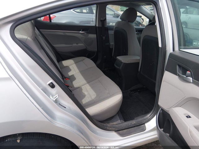 2019 Hyundai ELANTRA SE 照片 8