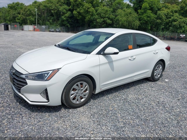 2020 Hyundai ELANTRA SE photo 2