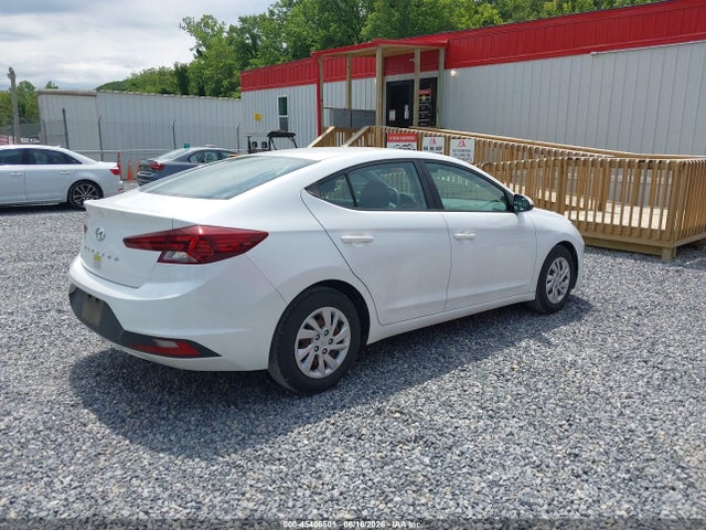 2020 Hyundai ELANTRA SE photo 4