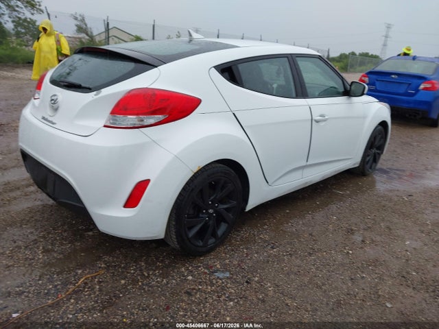 2016 Hyundai VELOSTER — фото 4