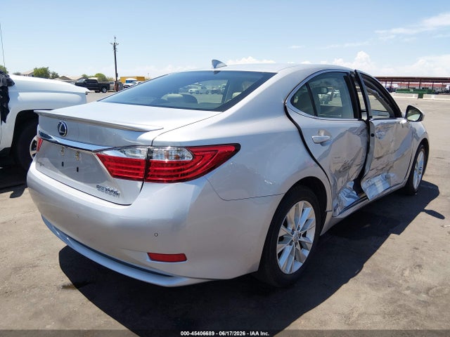 2015 Lexus ES 300H 照片 4