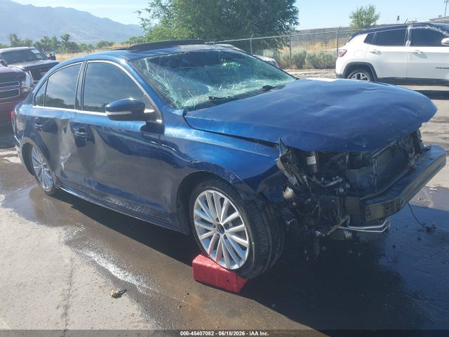 2013 VOLKSWAGEN JETTA 2.0L TDI