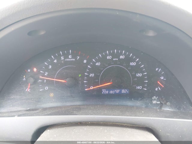 2011 Toyota CAMRY LE photo 7