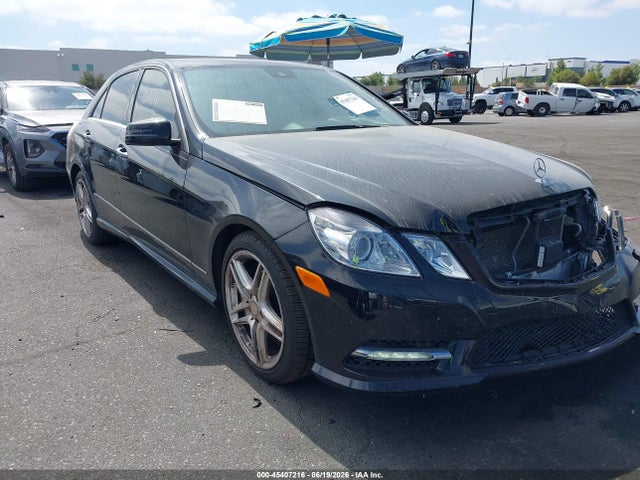 2013 MERCEDES-BENZ E 4MATIC