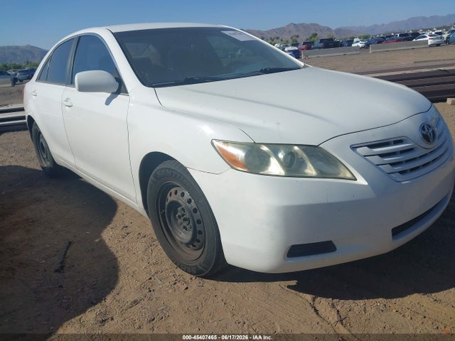 2007 Toyota CAMRY LE photo 1
