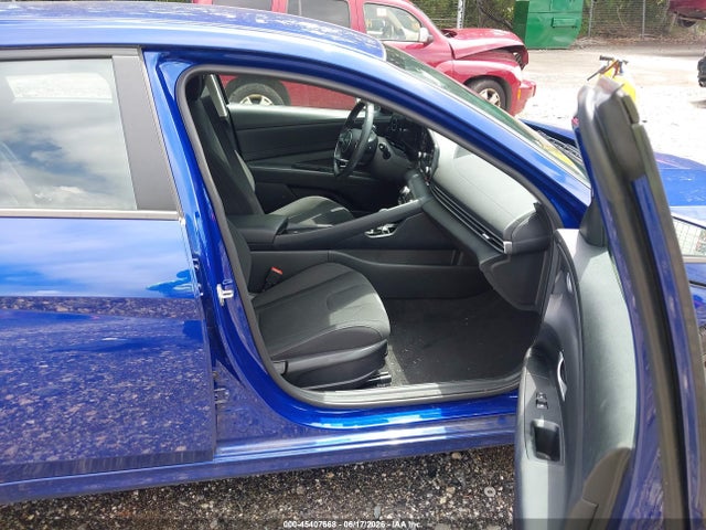 2022 Hyundai ELANTRA SEL 照片 5