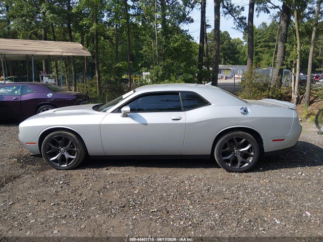 2019 Dodge CHALLENGER SXT 缩略图 14