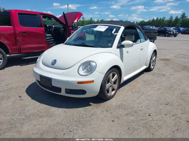2007 Volkswagen NEW BEETLE TRIPLE WHITE 照片 2