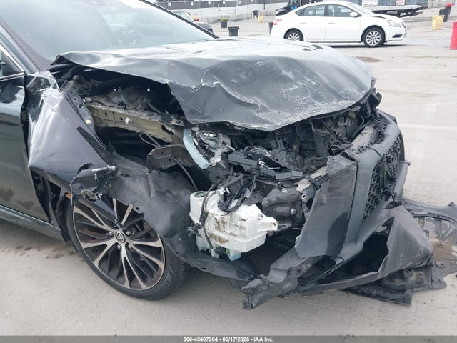 2020 Toyota CAMRY SE 照片 6
