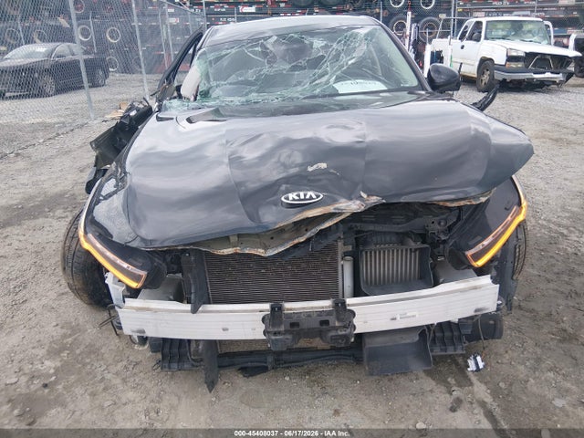 2021 KIA K5 LX photo 6