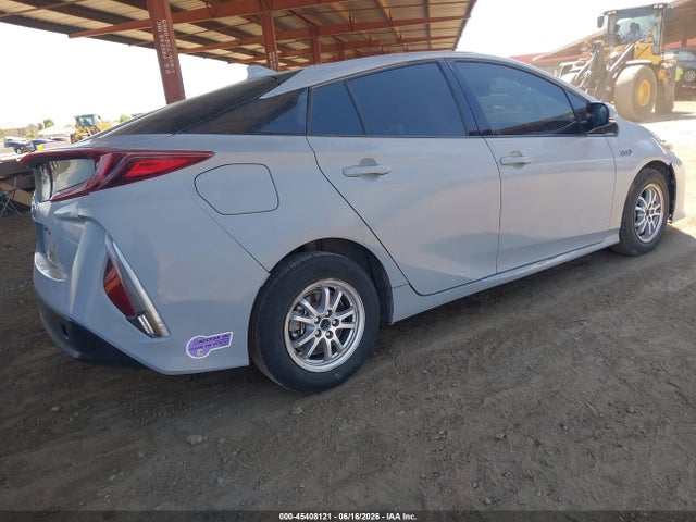 2019 Toyota PRIUS PRIME PREMIUM photo 4