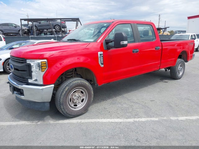 2018 FORD F-250 XL photo 2