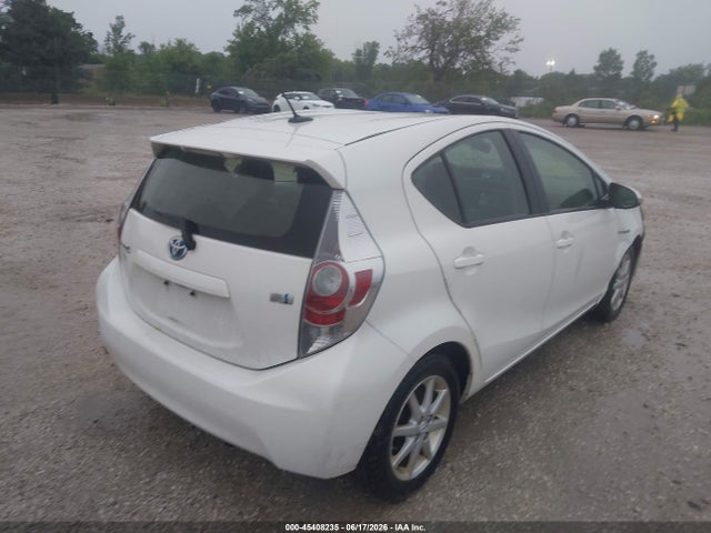 صورة مصغرة 4 لـ 2012 Toyota PRIUS C FOUR