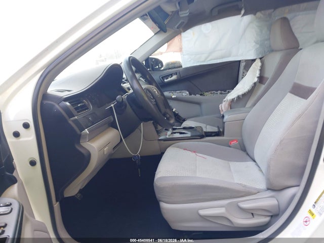 2012 Toyota CAMRY LE photo 5