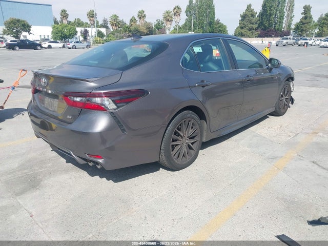 2021 Toyota CAMRY SE photo 4