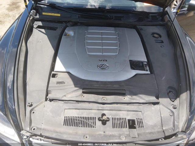 2013 Lexus LS 460 L photo 10
