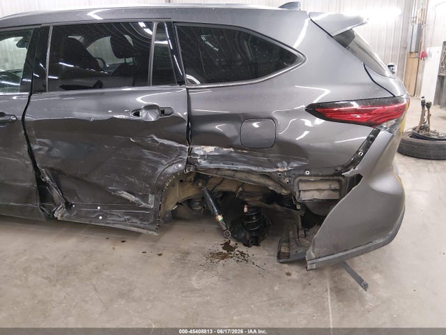 2021 TOYOTA HIGHLANDER XLE 6