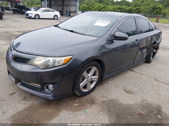 صورة 2 لـ 2012 Toyota CAMRY SE
