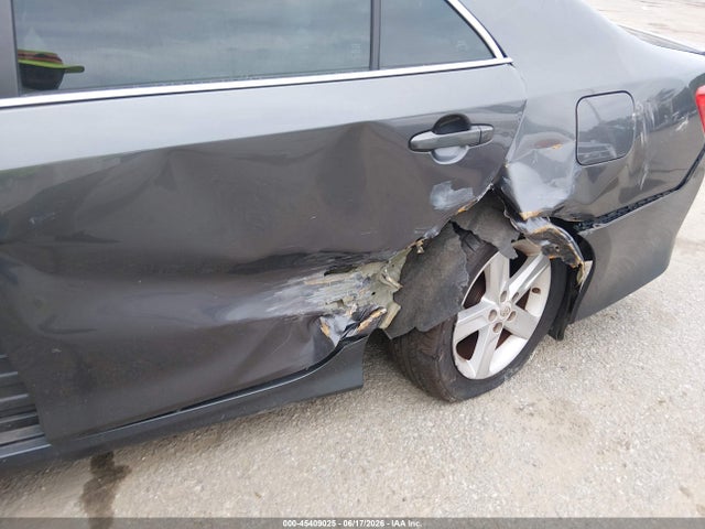 صورة 6 لـ 2012 Toyota CAMRY SE