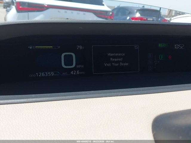 2016 Toyota PRIUS TWO thumbnail 7