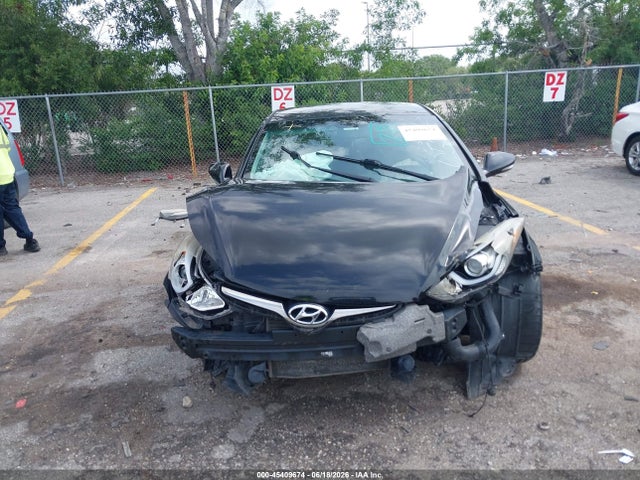 صورة 6 لـ 2015 Hyundai ELANTRA LIMITED