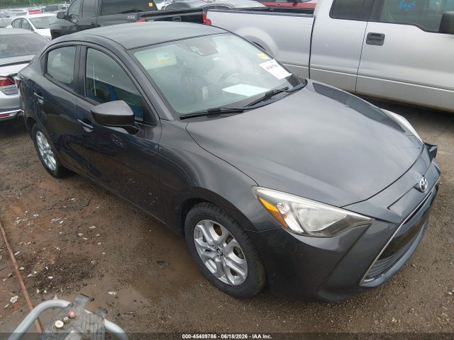 2017 TOYOTA YARIS 