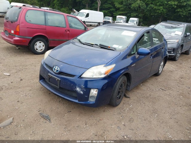 صورة 2 لـ 2011 Toyota PRIUS TWO
