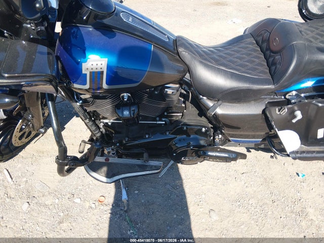 2019 HARLEY-DAVIDSON FLTRXS 9