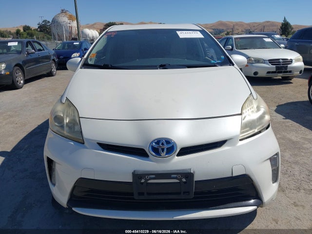 2012 Toyota PRIUS TWO — миниатюра 12
