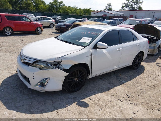 2012 Toyota CAMRY HYBRID XLE photo 2
