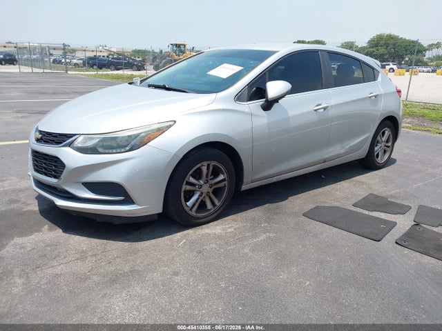 صورة 2 لـ 2017 Chevrolet CRUZE LT AUTO