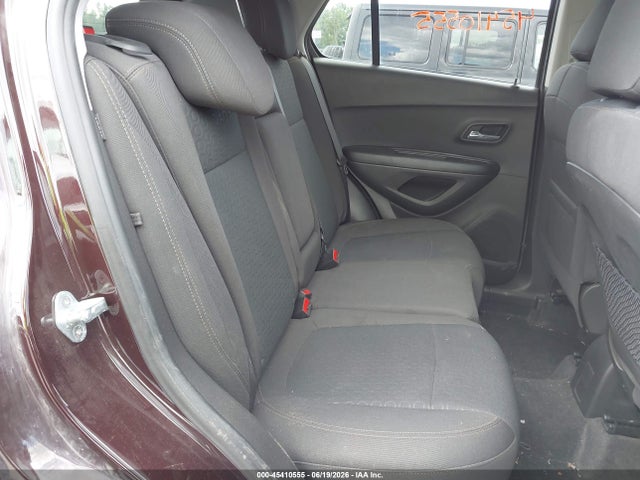 2021 CHEVROLET TRAX AWD LS 8