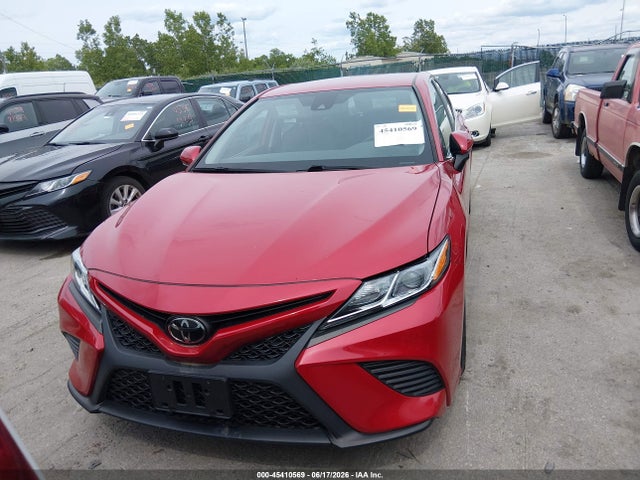 2019 Toyota CAMRY SE thumbnail 12