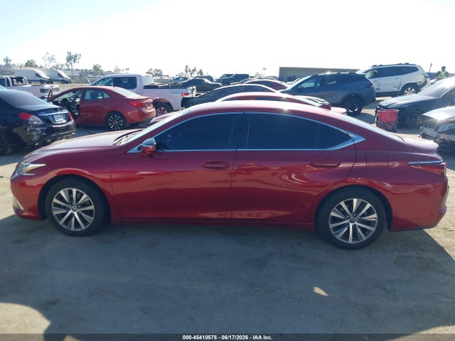 صورة مصغرة 14 لـ 2019 Lexus ES 350