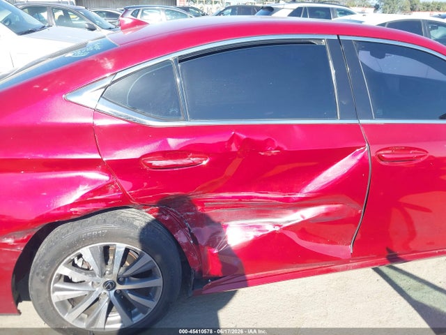 صورة 6 لـ 2019 Lexus ES 350