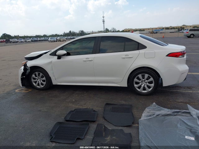 2026 Toyota COROLLA LE thumbnail 14